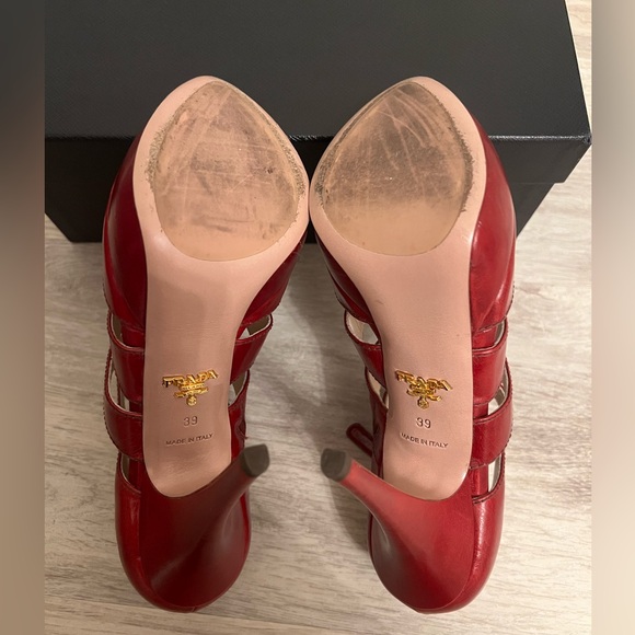 Prada Red Leather Cutout Pumps Size 39 - Picture 9 of 16
